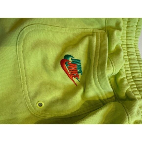Nike Men's Lime Green Crewneck Sweatshirt & Shorts Set Size M RARE - Picture 16 of 16